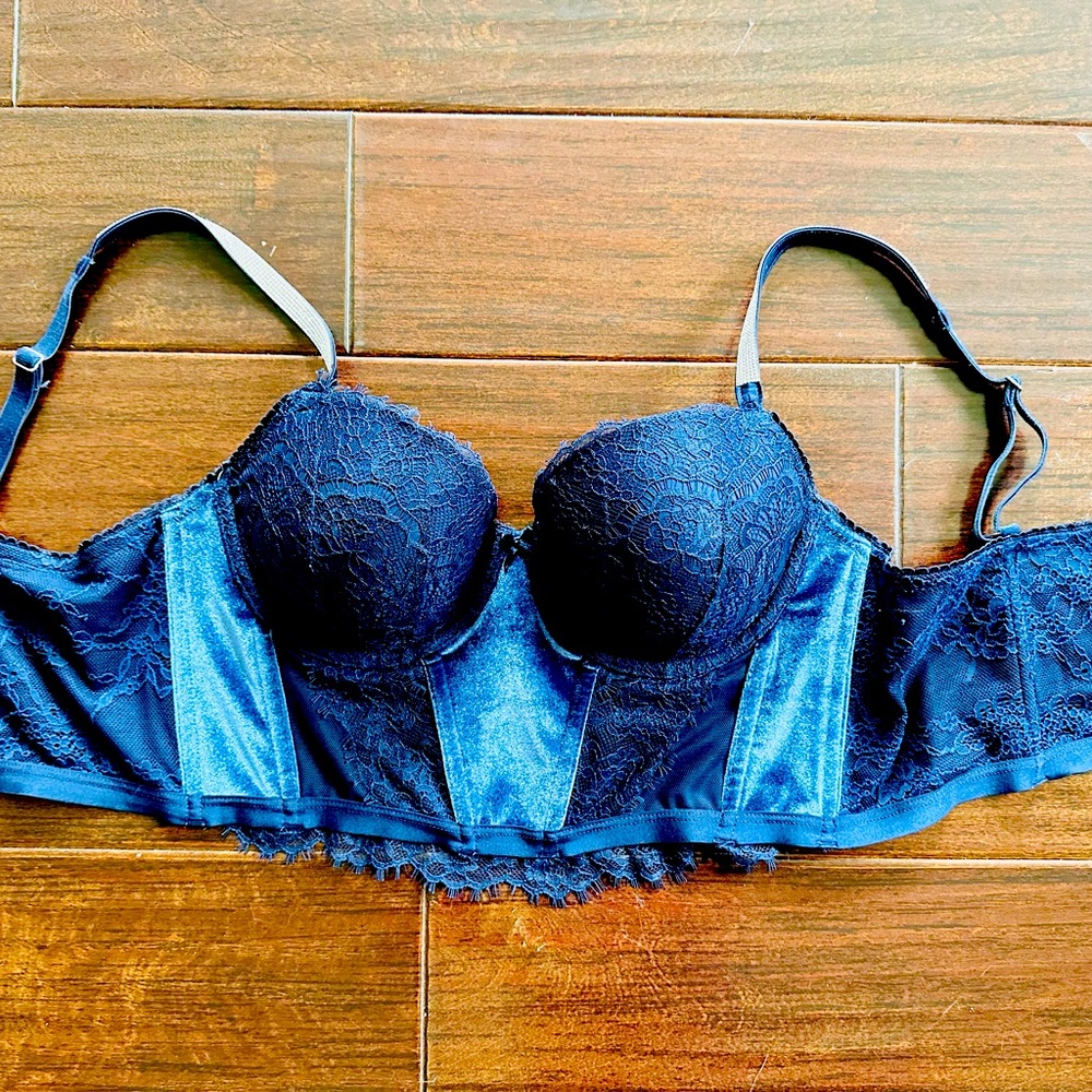 Victoria’s Secret Velvet Dark Blue Corset Top Bra size 36C